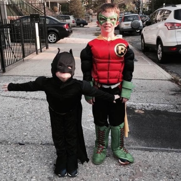 DC Superheroes Deluxe Robin Costume, Child's Large - Picture 1 of 14